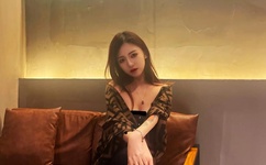 情侣做扑克运动